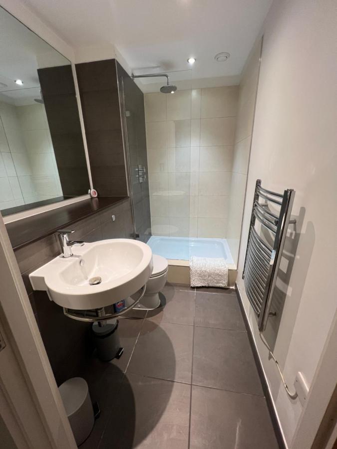 Bigkings Stylish 2 Bedroom Apartment With Free On Street Parking Mánchester Exterior foto